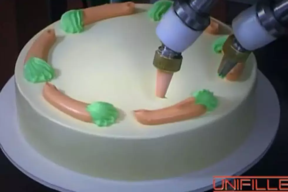 Revolutionary Cake Decorating Machine Makes Baking a Breeze