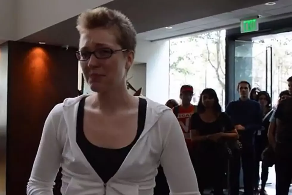 Overly-Passionate Animal Rights Activist Has Stomach-Churning Meltdown in Restaurant