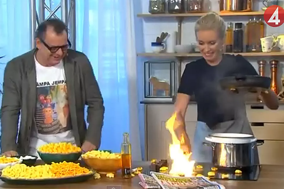 Swedish Chef Cooks (But Actually Burns) Cheese Doodles