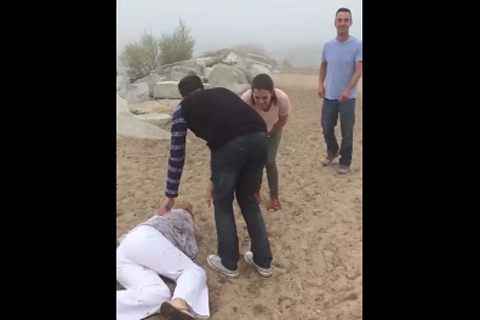 Mother Falls on Beach, Ruins Daughter’s Beautiful Proposal