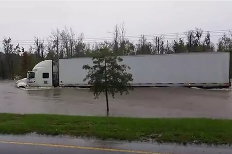 Truck Drives Through Massive Flood With Ease You Won’t Believe