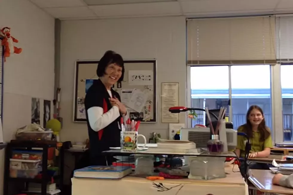 Math Teacher Overwhelmed When Students Chip In to Buy Her Calculator