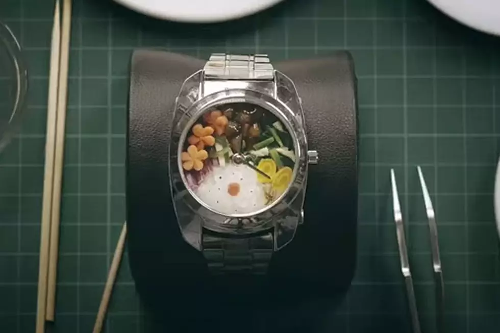 A Watch That Stores Food Is Just What Our Obese World Needs