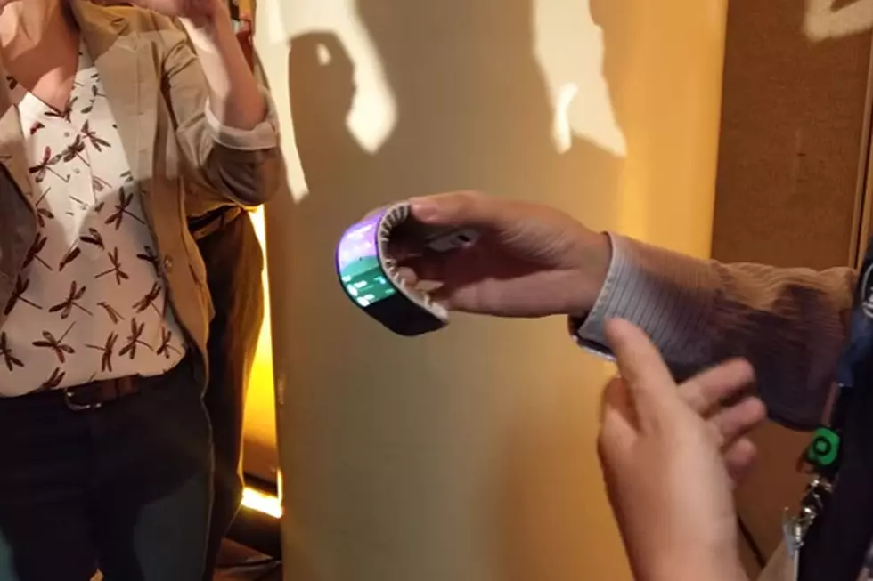 Bendable Cell Phone Is a Techno Game-Changer