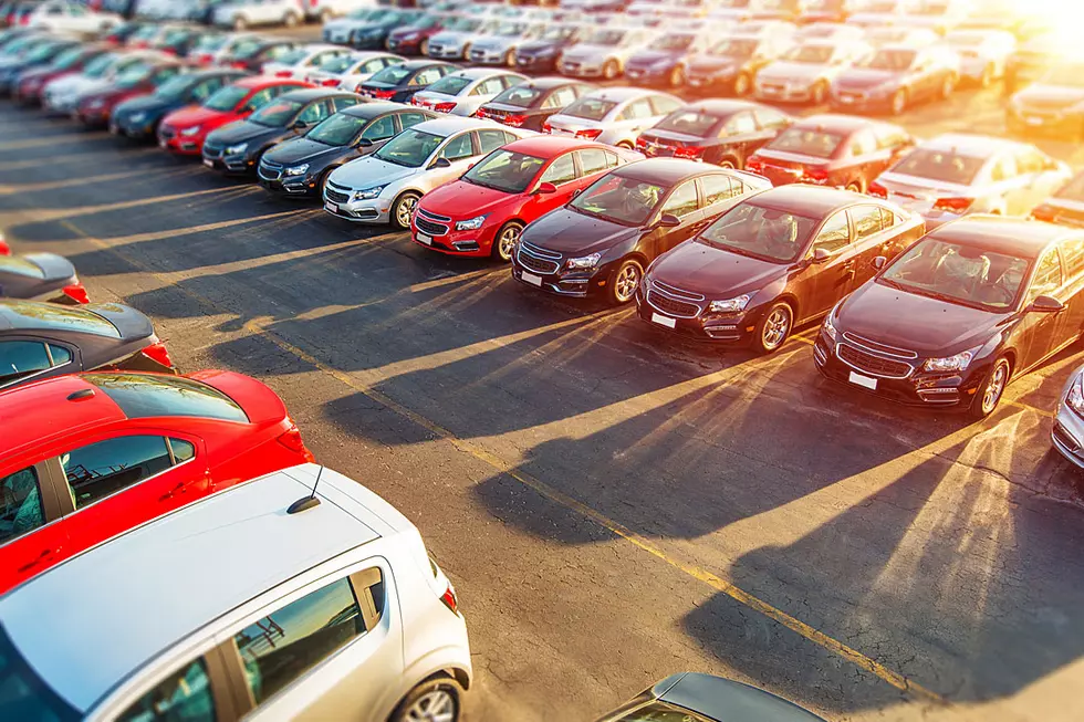 This Simple Trick Will Stop You From Losing Your Car in Parking Lot