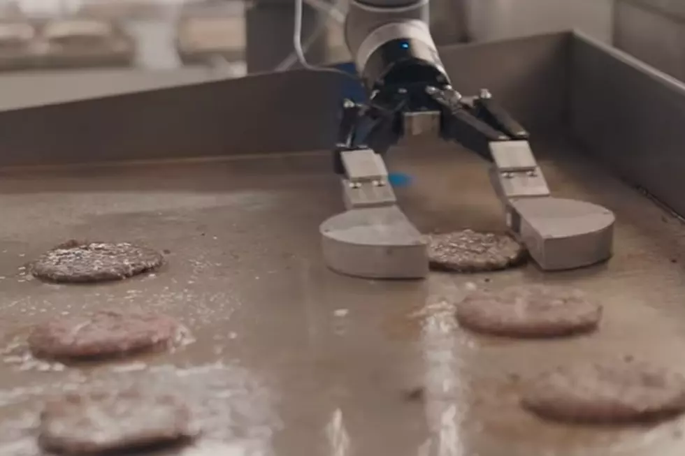 Flippy the Robot Will Cook Your Hamburger and Transform the Kitchen