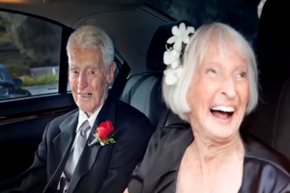 World&#8217;s Oldest Couple Finally Ties The Knot! [VIDEO]