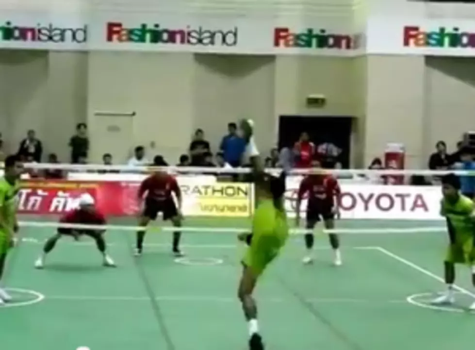 Kung-Fu/Soccer/Volleyball Hybrid &#8211; WTF [Video]