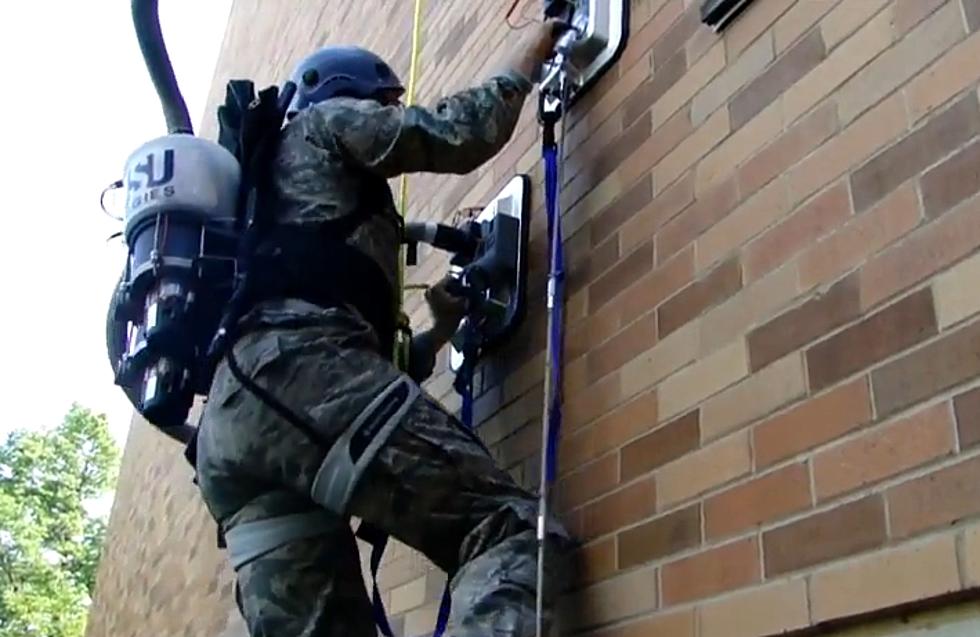 You Can Now Scale A High Wall With This Vacuum Cleaner [Video]