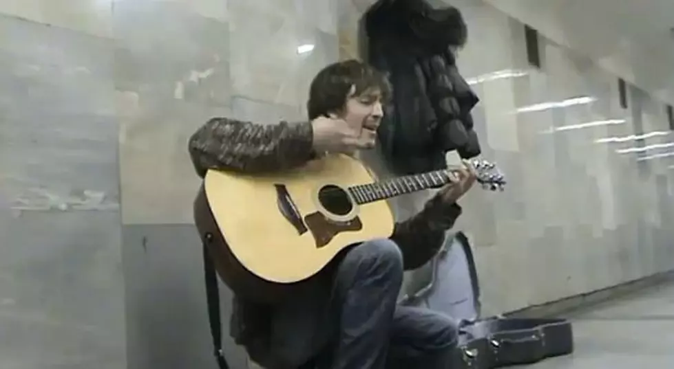 Russian Subway Performer Sounds Exactly Like Kurt Cobain [Video]