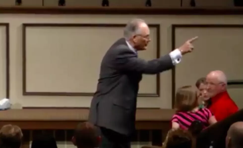 Jim Standridge &#8211; Baptist Preacher- Insults His Entire Congregation One By One [Video]
