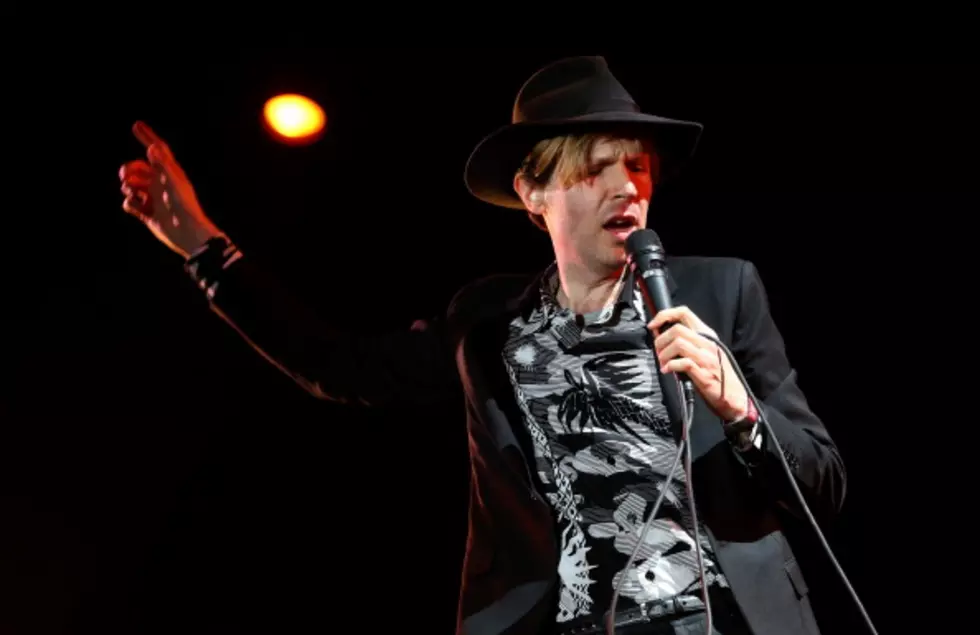 Beck Covers Michael Jackson’s ‘Billie Jean’ [Video]
