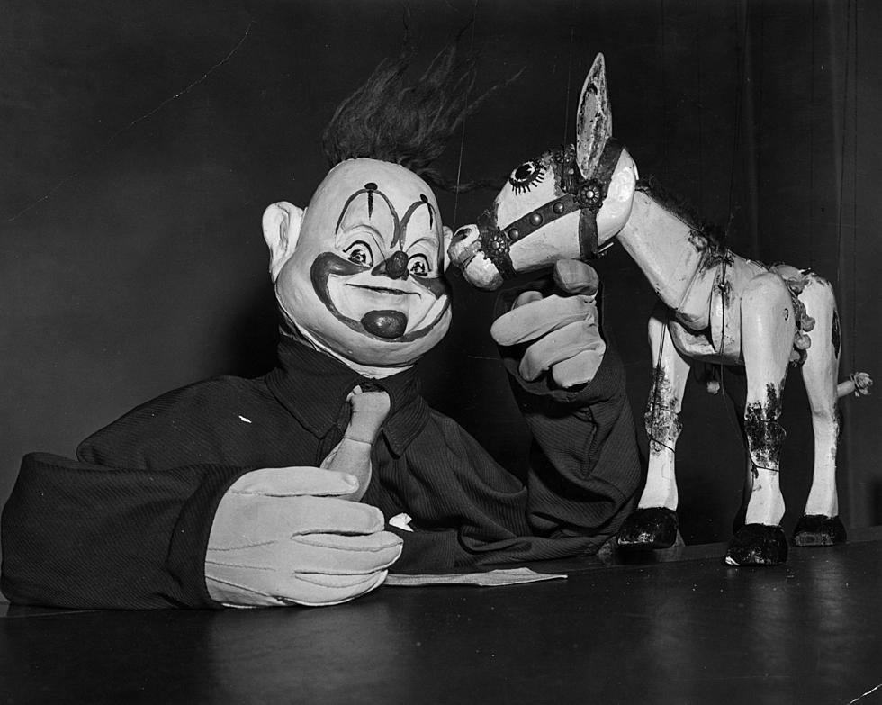 Creepy Clown Motel Is For Sale