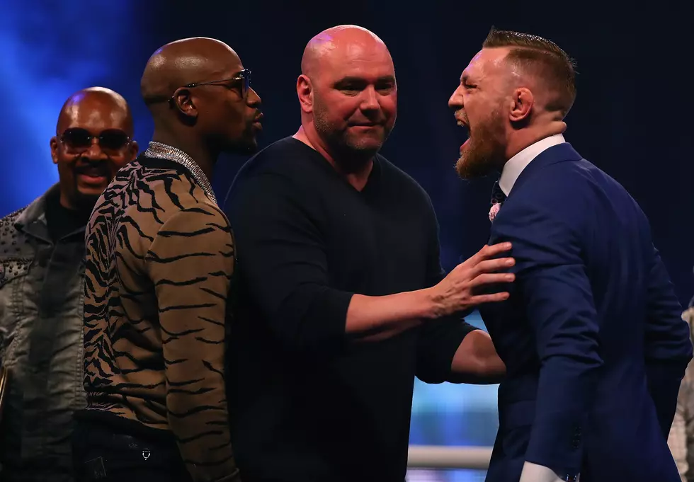 Dana White Explains Why Conor McGregor Has A Chance Against Floyd Mayweather [Video]