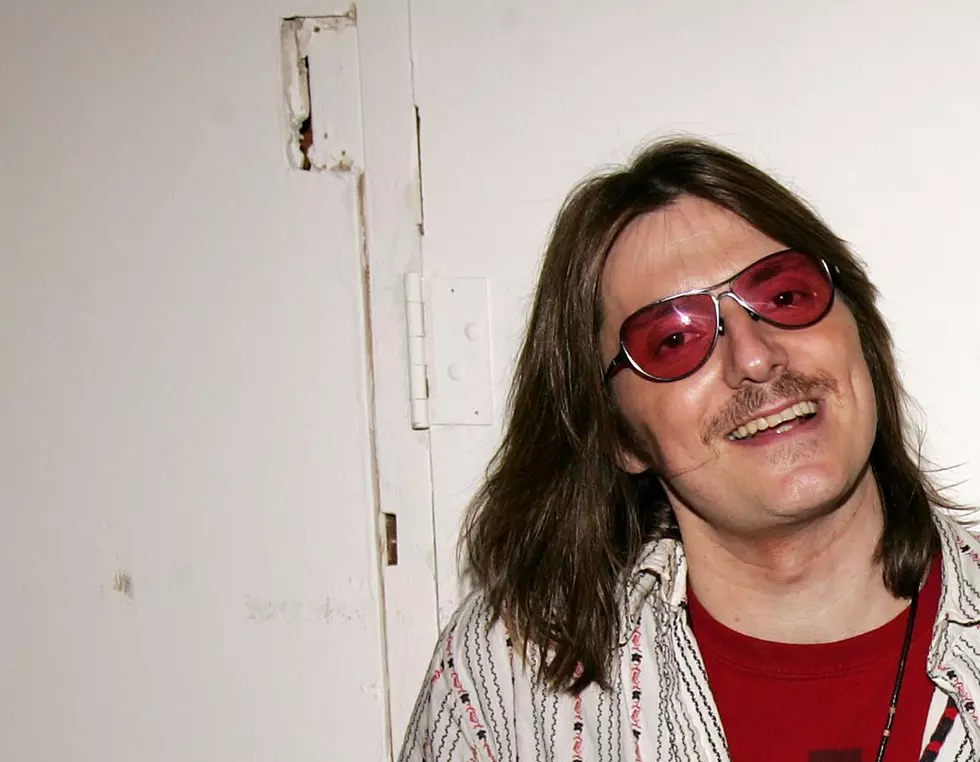 The Untold Truth Of Mitch Hedberg [Video]