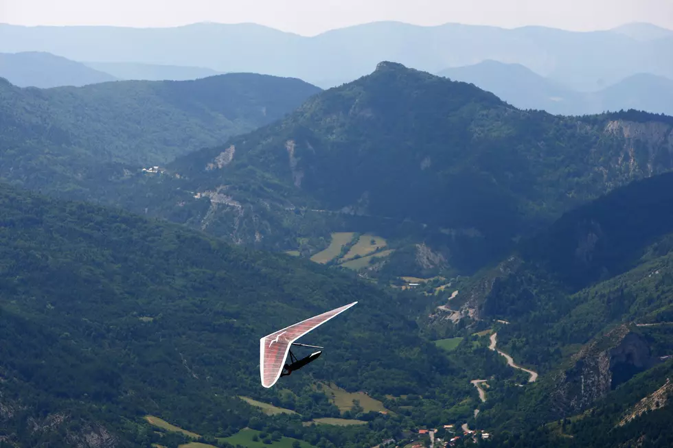 Hang Glider Defies Death In Terrifying Mishap [Video]