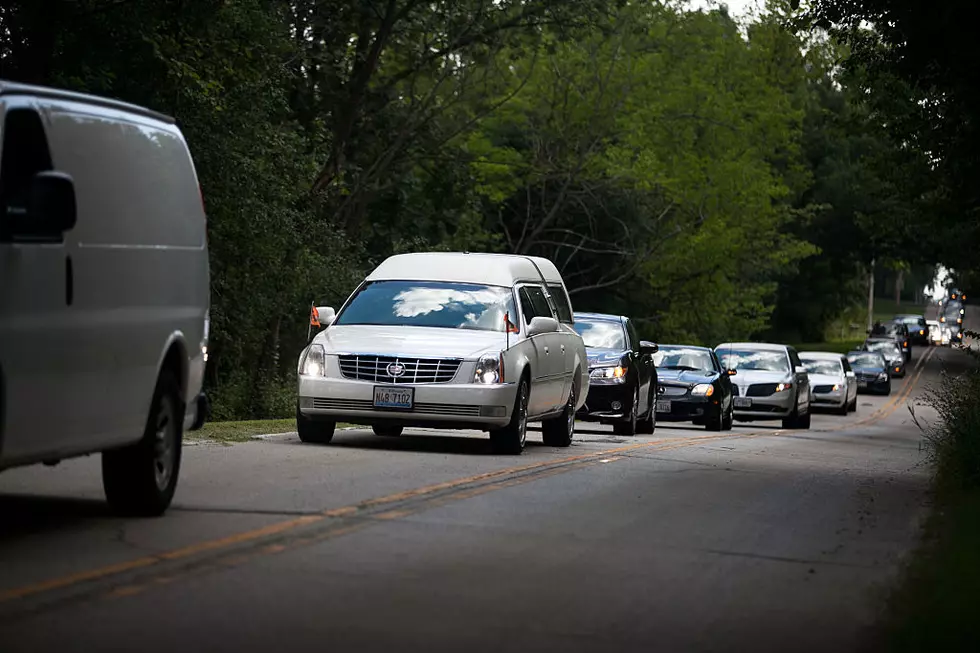 What Do You Do When You See a Funeral Procession in Louisiana?
