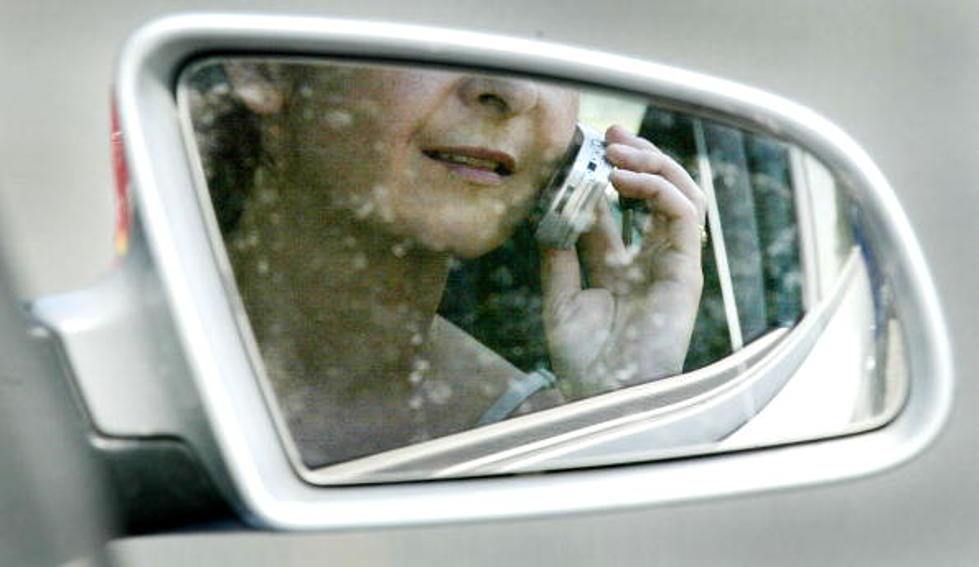 Bill Banning Hand-Held Cell Phone Use While Driving Dies In Louisiana Senate Committee