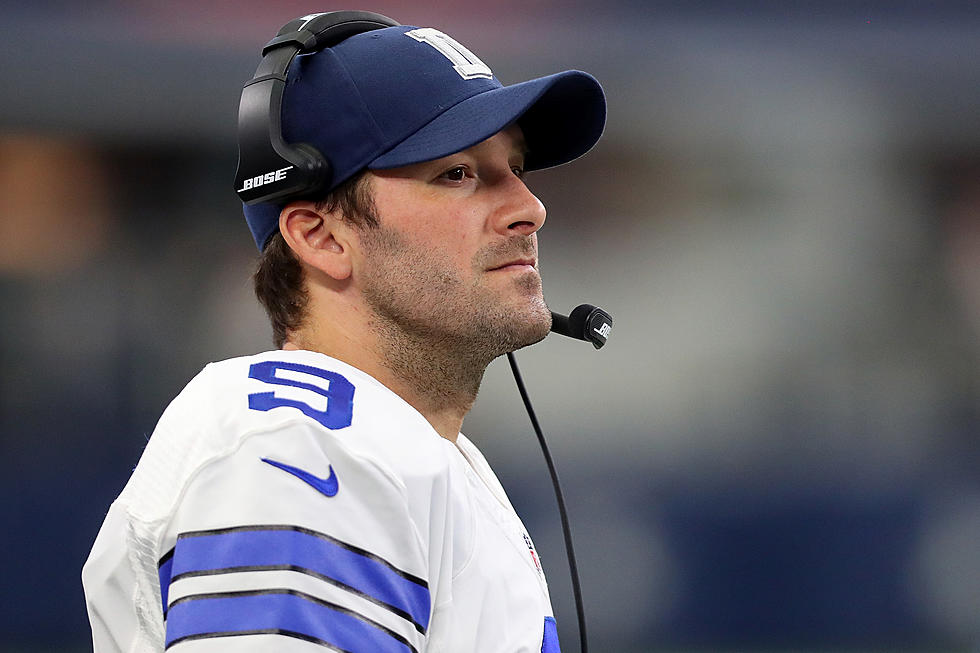 Romo Remains with CBS After Agreeing to Long-Term Contract