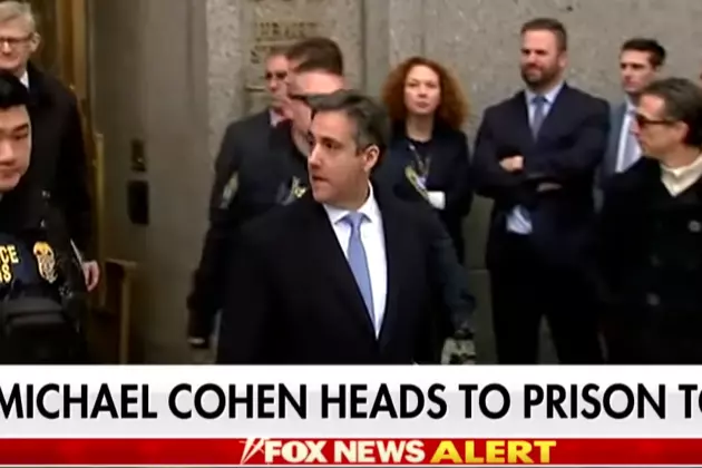 Ex-Trump lawyer Michael Cohen arrives at prison