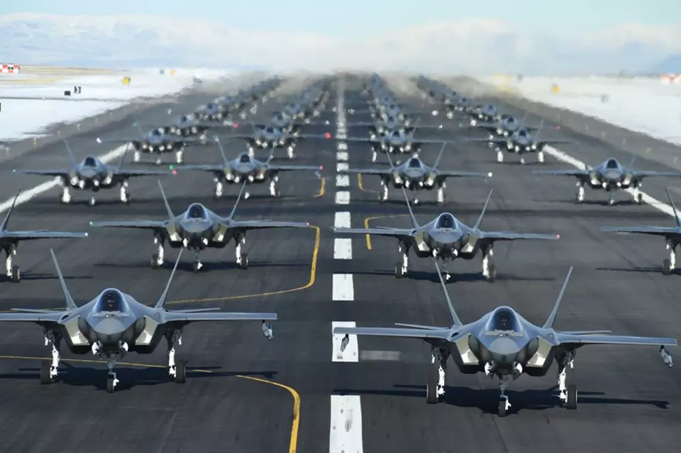 Air Force Base In Utah Performs Eye-Popping Spectacle Of Fight Planes