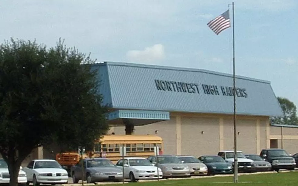Bomb Threat Forces Evacuation of High School in Opelousas, Louisiana