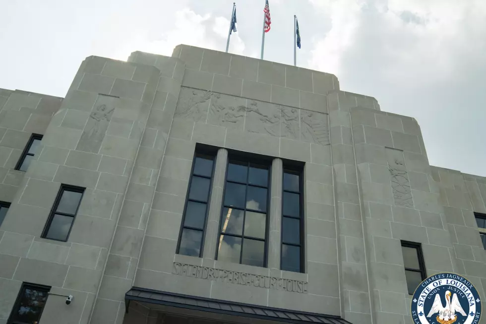 Mysterious Occurrences at Louisiana Courthouse Defy Explanation