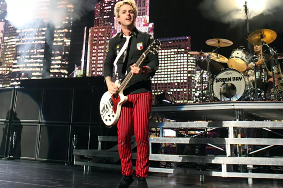 Green Day’s Billie Joe Armstrong Pushes for a Very Green Christmas