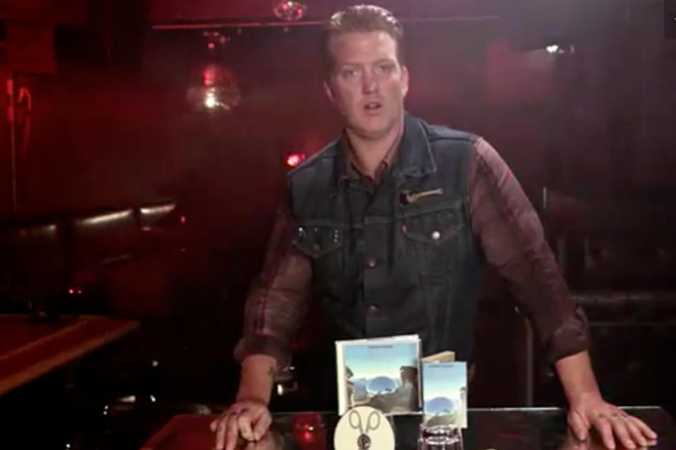 Queens of the Stone Age&#8217;s Josh Homme Serves as Awkward Scissor Sisters Pitchman