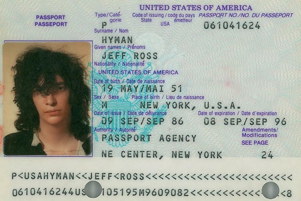 Joey Ramone Auction to Offer Singer’s Personal Record Collection, Passport + Other Rarities