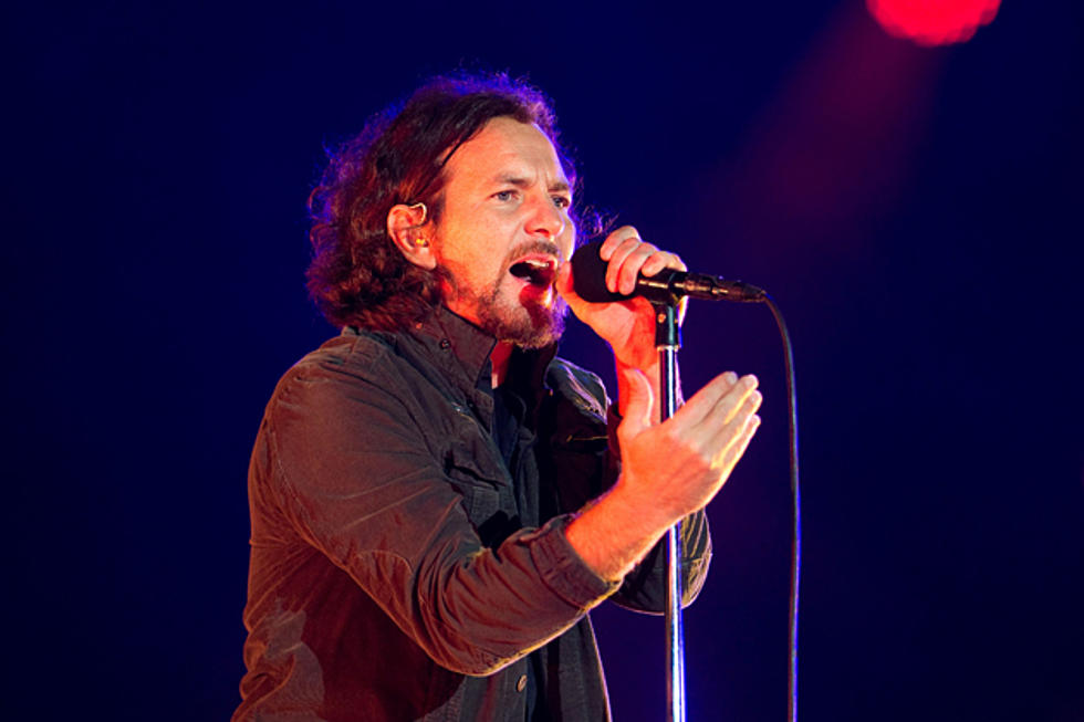 Pearl Jam’s Eddie Vedder Drinks Wine From Fan’s Shoe in Sweden