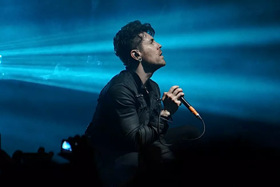 AFI’s Davey Havok Plays Wikipedia Fact or Fiction: Family, Fashion, the Misfits + More