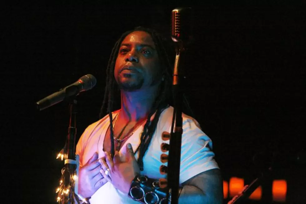 Sevendust Thrill New York City Crowd With Moving Acoustic Set