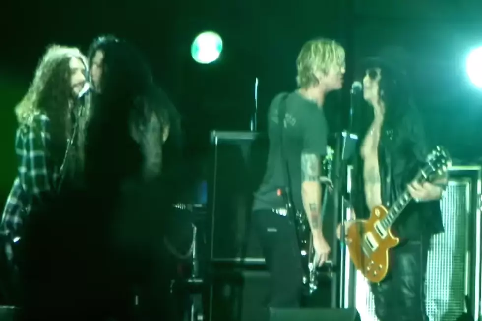 Ex-Guns N’ Roses Members Slash, Duff McKagan + Gilby Clarke Play Together Onstage