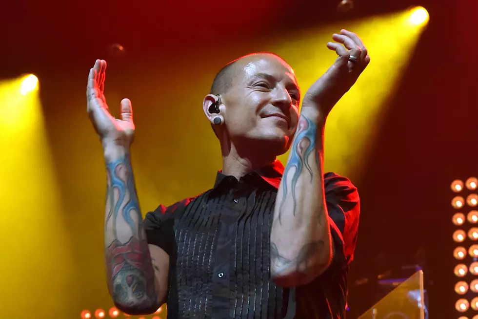 Watch Chester Bennington Sing Song About Unicorns and Lollipops Backstage Before Linkin Park Show