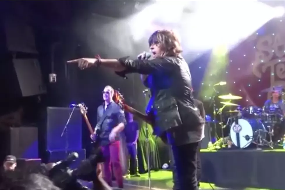 Stone Temple Pilots' Dean DeLeo Ejects Audience Member 
