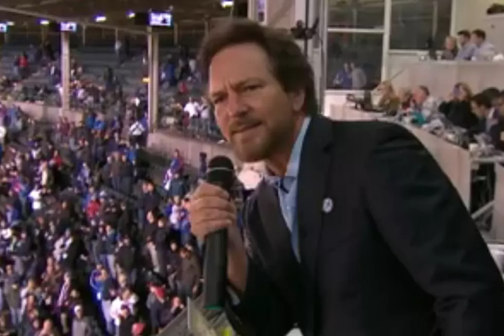Pearl Jam’s Eddie Vedder Sings ‘Take Me Out to the Ballgame’ at Chicago Cubs Game