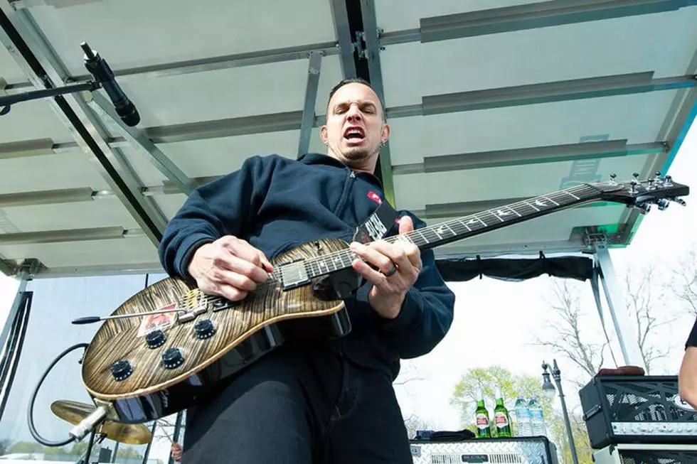 Mark Tremonti: 'I'm Sitting on an Entire Creed Album'