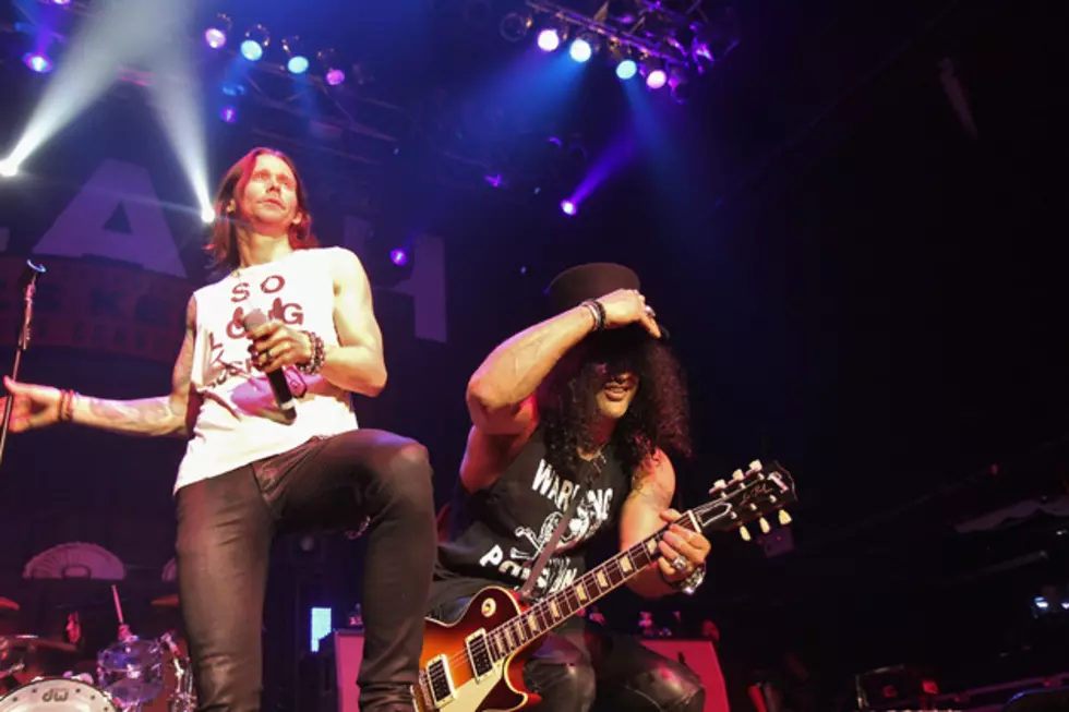 Slash Featuring Myles Kennedy and the Conspirators Soar in New York City
