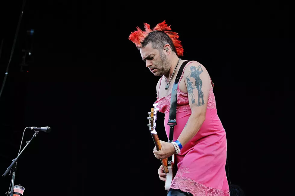 NOFX&#8217;s Fat Mike Defines Selling Out, Talks Punk vs. Metal + Calls Out Henry Rollins