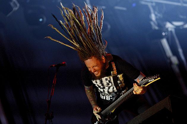 Korn&#8217;s Brian &#8216;Head&#8217; Welch to Release Fourth Book, &#8216;With My Eyes Wide Open&#8217;