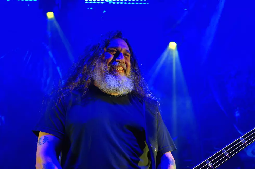 Fan Kicked Out of Slayer Show Tries to Swim Back Into Venue