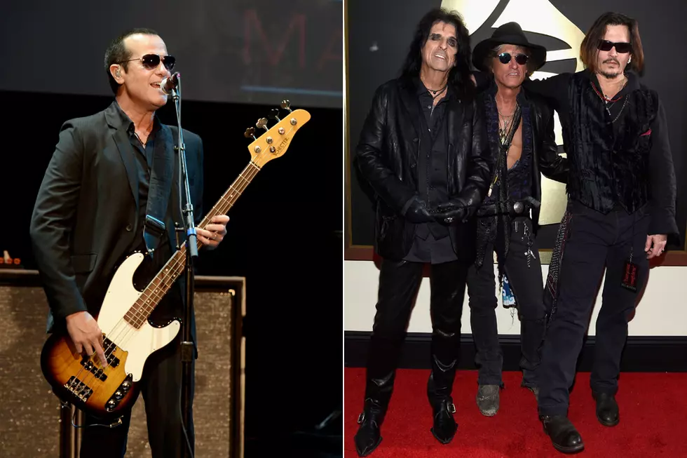 Stone Temple Pilots’ Robert DeLeo Joins Hollywood Vampires Touring Lineup
