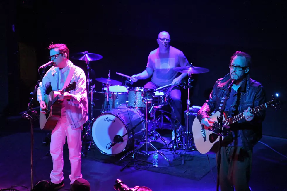 Weezer Appease Twitter Account by Covering Toto’s ‘Africa,’  + More
