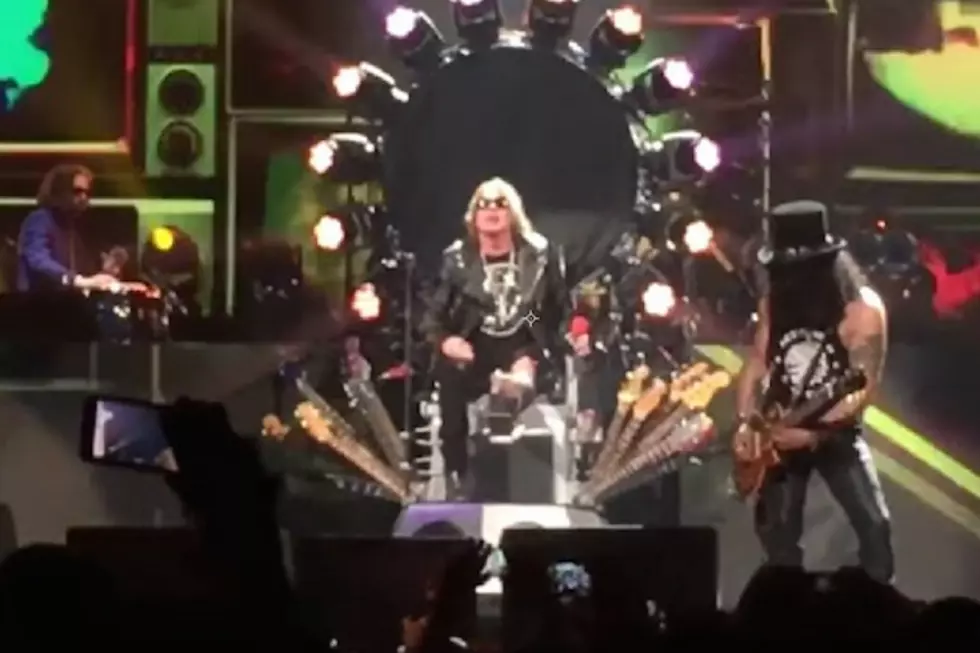 Axl Rose Uses Dave Grohl’s Guitar Throne at First Guns N’ Roses Las Vegas Show