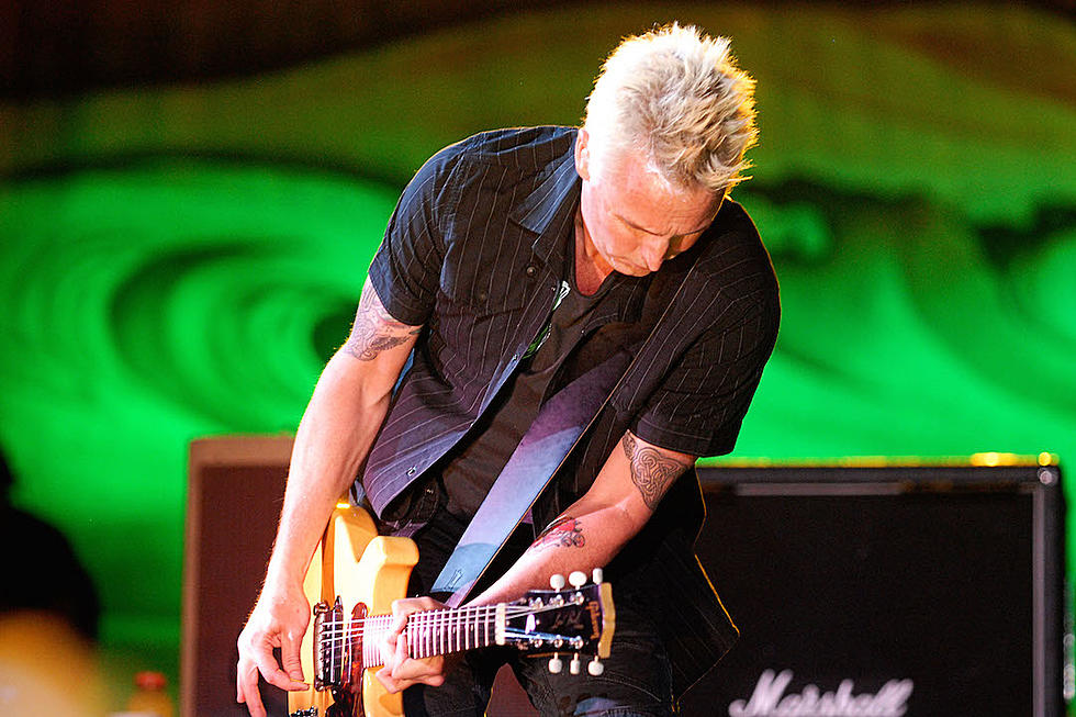 Mike McCready’s Favorite Songwriter + Lyricist Shouts Out Pearl Jam on Anniversary of ‘Ten’