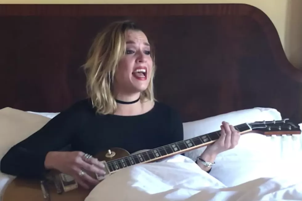 Lzzy Hale Performs 'Dear Daughter' for Childhood Cancer