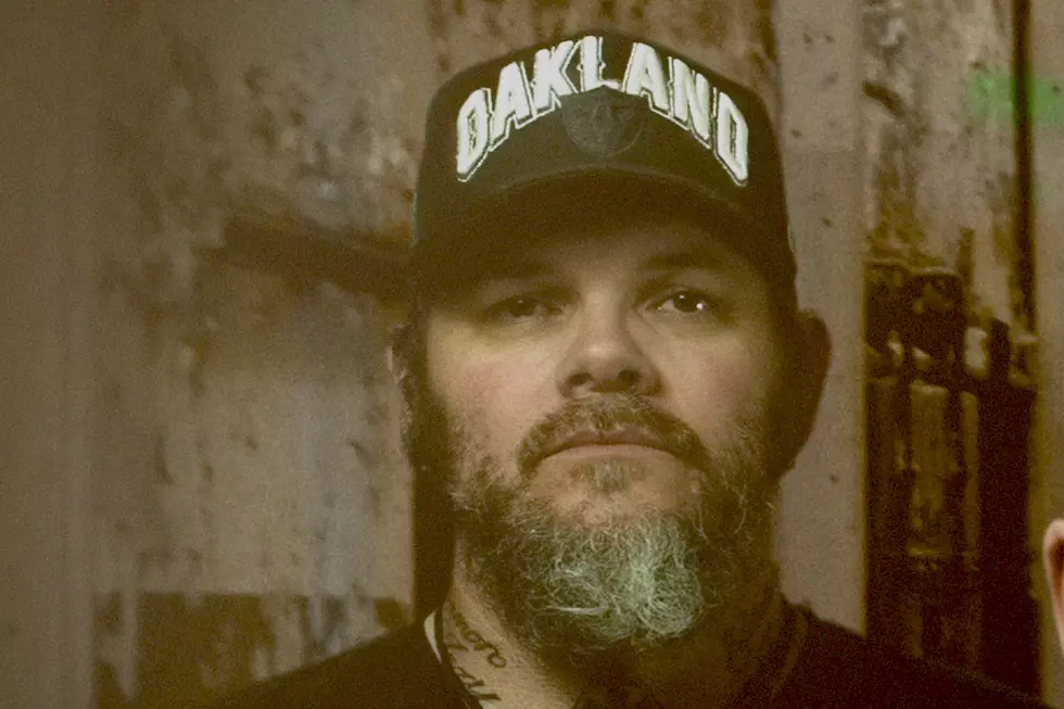Neurosis' Scott Kelly Admits to Abuse, Announces Retirement