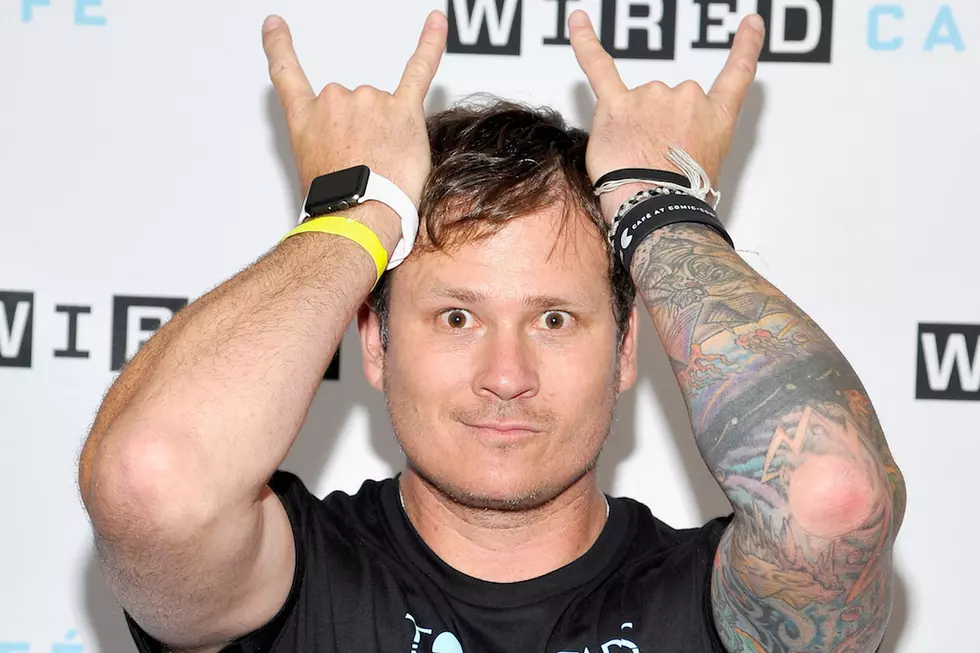 Tom DeLonge Presented With UFO Researcher of the Year Award