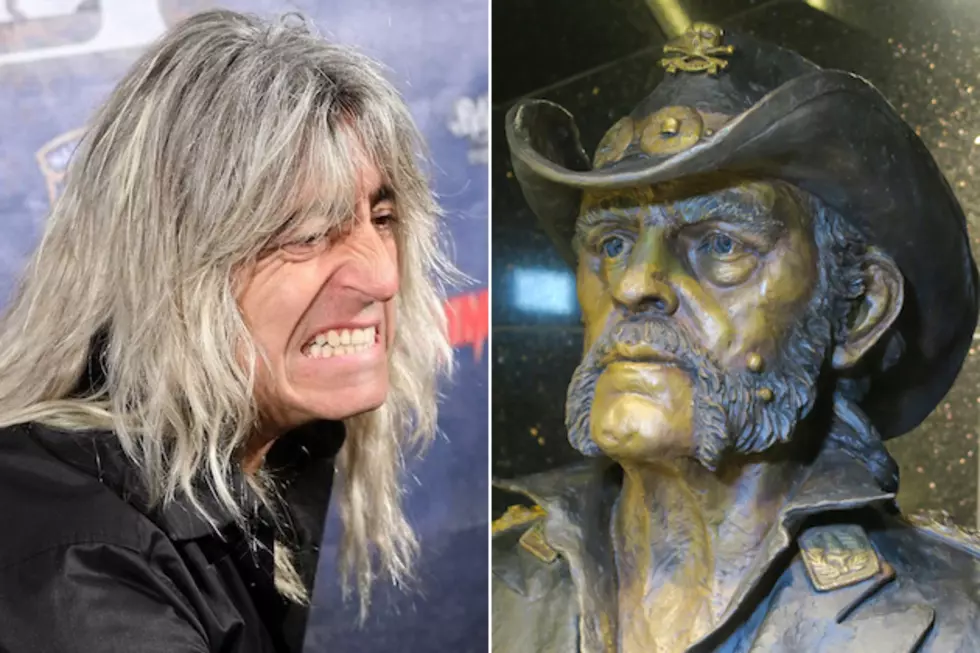 Watch Motorhead&#8217;s Mikkey Dee Pay First Visit to Lemmy Kilmister Statue at Rainbow Bar and Grill